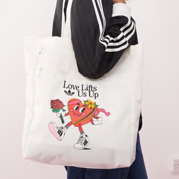 Adidas Cream Graphic Tote Bag - Picture 3 of 7